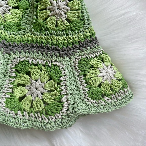 Steve Madden Crochet‎ Floral Paper Straw Granny Square Bucket Hat Lime Green main image 4